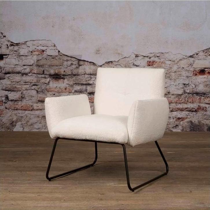 Fauteuil Dante | Teddy | Wit | Zwart | Showroommodel, Huis en Inrichting, Stoelen, Zo goed als nieuw, Eén, Stof, Wit, Ophalen of Verzenden