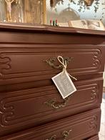 Antiek frans ladekastje, kleur burgundy, landelijk wonen, Nieuw, De Steeg, Minder dan 100 cm, Il fienile