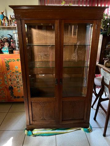Antiek Art deco/Jugendstil eiken vitrinekastje. beschikbaar voor biedingen