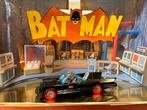 Corgi 267 RED-WHEEL Batmobile & Diorama display box, Corgi, Zo goed als nieuw, Auto, Verzenden