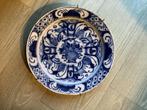 Delfts bord rond 1740 chinoiserie, Antiek en Kunst, Ophalen of Verzenden