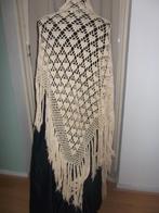 Vintage omslagdoek cremekleur Boho stijl, Ophalen of Verzenden, Zo goed als nieuw, Maat 46/48 (XL) of groter, Sjaal