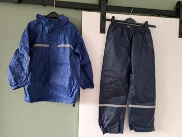 Nieuw: HEMA REGENPAK mt. 122/128 kinderen
2 kleurig blauw.
 beschikbaar voor biedingen