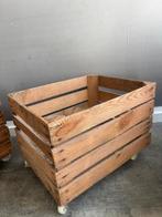 Houten fruitkist op wieltjes, Minder dan 50 cm, Gebruikt, Grenenhout, Minder dan 50 cm