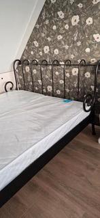 Super mooi zwaar metalen spijlenbed incl. matrassen, Huis en Inrichting, Slaapkamer | Bedden, Ophalen, Zwart, Tweepersoons, Zo goed als nieuw