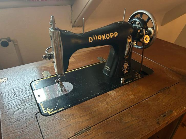 Antieke Dürkopp Naaimachine, Antiek en Kunst, Antiek | Naaimachines, Ophalen