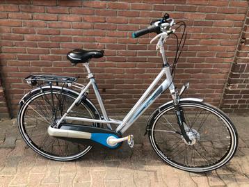 Te koop mooie Union Libra damesfiets 57cm 8versn nette fiets beschikbaar voor biedingen