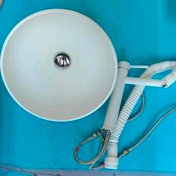 Ronde wastafel 43cm met mengkraan beide mat wit beschikbaar voor biedingen