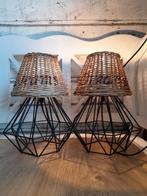 2 nachtkastjes bedlampjes met rattan Dreams kapjes, Verzenden