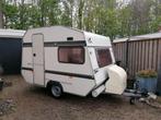 Chateau Hawk 320 netjes 650 kg, Caravans en Kamperen, Disselslot, Dwarsbed, Particulier, Standaardzit