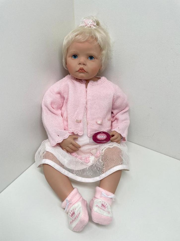 Hildegard Günzel pop van Götz met originele kleding, Verzamelen, Poppen, Zo goed als nieuw, Pop, Levensecht of Reborn, Ophalen of Verzenden