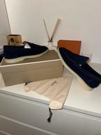 Aurélien Loafers Navy Blue Maat 41 Pure Klasse (loro piana), Blauw, Nieuw, Loafers, Ophalen