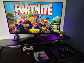 Acer gaming monitor met PS4 en controller beschikbaar voor biedingen