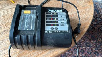 Makita lader - in prima staat beschikbaar voor biedingen