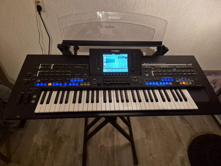 Yamaha Tyros 4 10th Anniversary Black edition, Muziek en Instrumenten, Keyboards, Zo goed als nieuw, 61 toetsen, Yamaha, Aanslaggevoelig