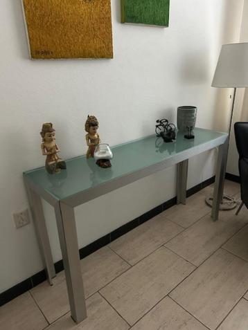Sidetable geborsteld staal met glasplaat beschikbaar voor biedingen