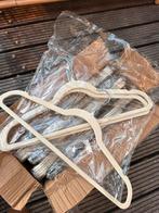 NEW Kledinghangers - 50 velvet hangers!, Kleding | Dames, Kledinghangers, Ophalen of Verzenden, Nieuw, Fluweel, Kinderen en Volwassenen