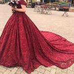 Prachtige Rode Trouwjurk, Verzenden, Zo goed als nieuw, Rood, Trouwjurk