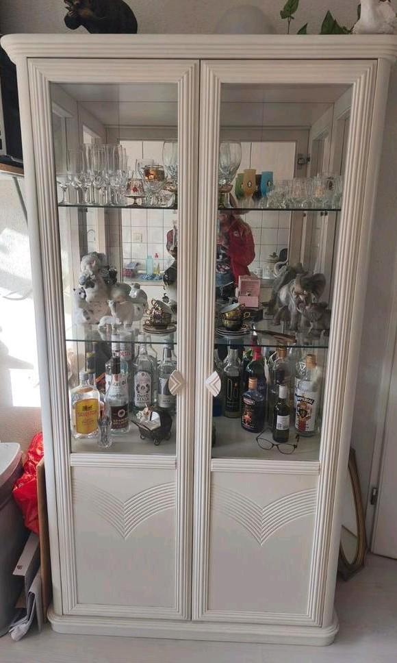 Prachtige kast met spiegelwand Italiaans design crème., Huis en Inrichting, Kasten | Vitrinekasten, Zo goed als nieuw, 150 tot 200 cm