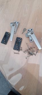 Raambeslag/raamsluitingen  SKG1  (AMI)met slot, Ophalen of Verzenden