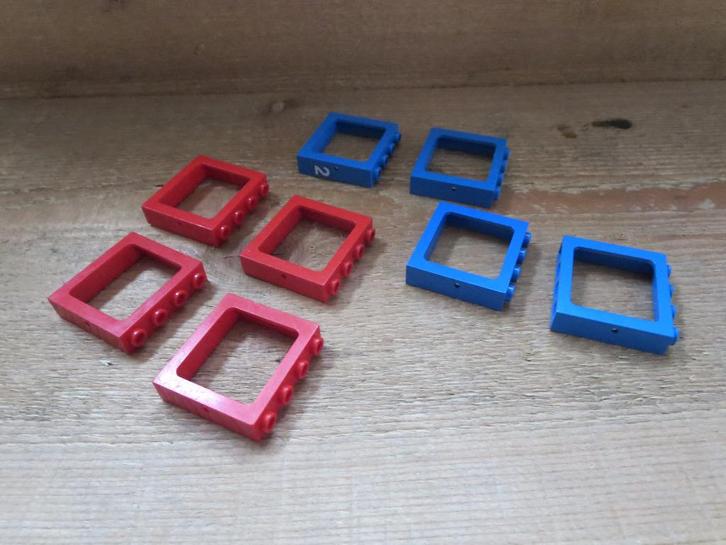 12V Rails Trein 4x Rode & 4x Blauwe kozijnen (4033; 12 Volt), Kinderen en Baby's, Speelgoed | Duplo en Lego, Gebruikt, Lego, Losse stenen