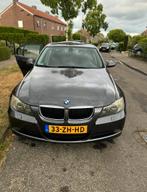 BMW 3-Serie 2.0 I 318 2008 Grijs, Auto's, Achterwielaandrijving, Origineel Nederlands, 75 €/maand, Handgeschakeld