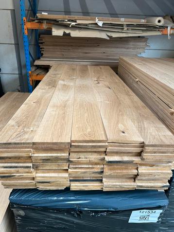 Eiken pakketen te koop. Geschaafd 200 en 250x20 mm beschikbaar voor biedingen
