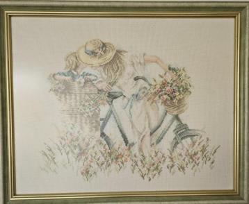 Ingelijst borduurwerk beschikbaar voor biedingen