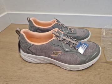 skechers d'lux comfort beschikbaar voor biedingen