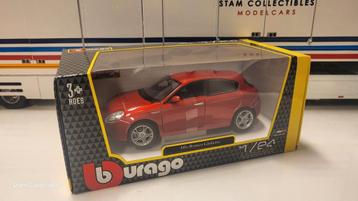 Bburago Alfa Romeo Giullietta Red Metallic - 2010 beschikbaar voor biedingen