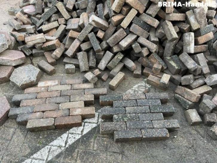 1.250m2 bruin zwart natuursteen betonklinkers dikformaat, Tuin en Terras, Tegels en Klinkers, Gebruikt, Klinkers, Natuursteen