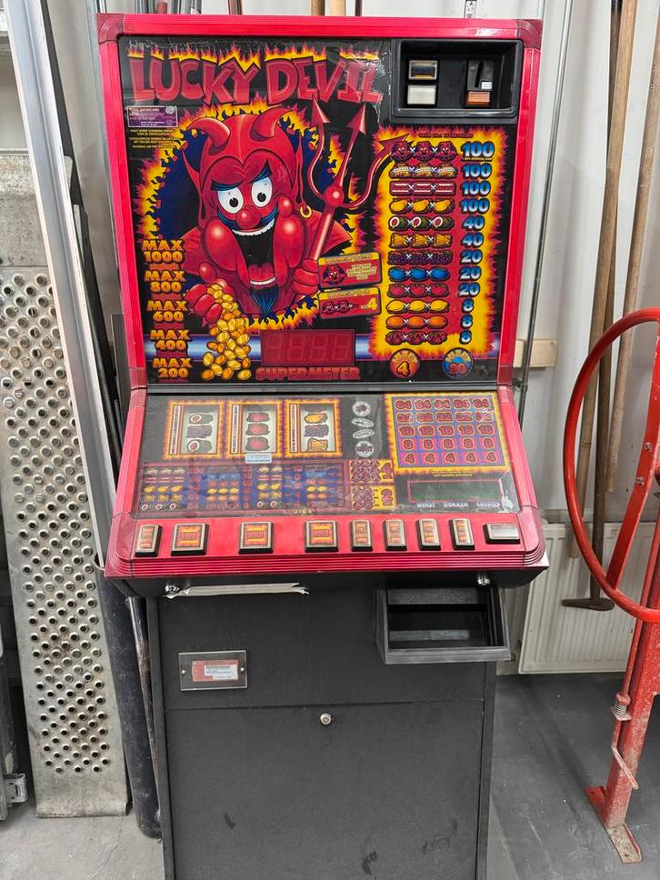 Gokautomaat Lucky Devil - Barcrest Development, Verzamelen, Automaten | Gokkasten en Fruitautomaten, Gebruikt, Euro, Met sleutels