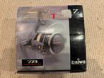 Daiwa Emblem-Z 5500 doos, Ophalen of Verzenden, Gebruikt, Molen