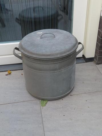 GROTE ZINKEN KETEL (VINTAGE / DECORATIE) MAAT 42 beschikbaar voor biedingen