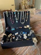 Lot (vintage) sieraden, met opberg doosje, Sieraden, Tassen en Uiterlijk, Antieke sieraden, Ophalen of Verzenden, Overige materialen