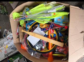 Speelgoed/ Keukenbenodigdheden Mix - Nieuw en Retour beschikbaar voor biedingen