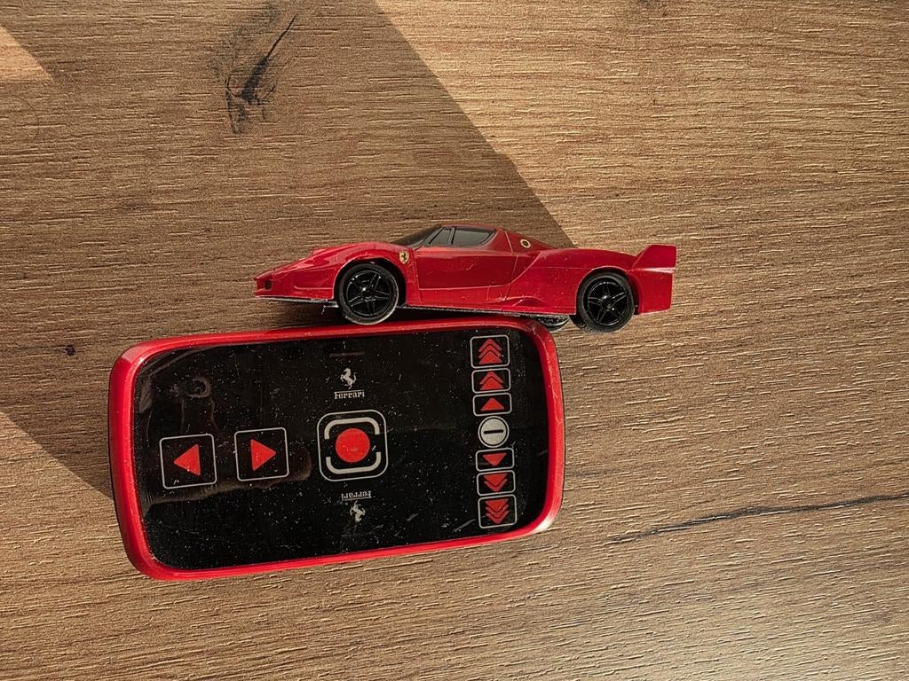 Op afstand bestuurbare auto, Ophalen