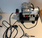 Fengda FD-186 airbrush compressor, Hobby en Vrije tijd, Ophalen, Zo goed als nieuw