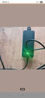 Accu oplader 2 stuks. Giant Twist  / BIEDEN, Fietsen en Brommers, Fietsaccessoires | Fietsaccu's, Ophalen, Zo goed als nieuw