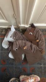 3 houten paarden hoofden, Ophalen, Zo goed als nieuw