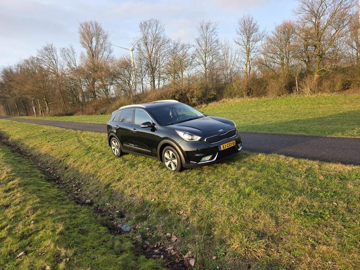 Kia Niro 1.6 GDi Hybrid 141pk Dct6 2019 Zwart, Auto's, Kia, Particulier, Niro, Airbags, Airconditioning, Android Auto, Apple Carplay