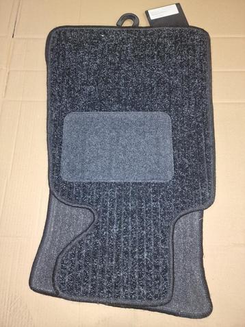 Automatten set 4-delig 21201009320000 zwart / grijs voor BMW beschikbaar voor biedingen