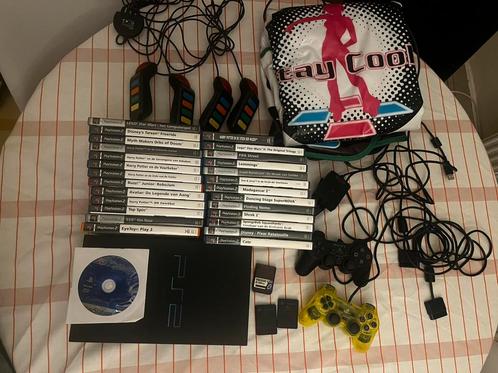 PlayStation 2 phat + 26 games + 2 controllers + extra’s, Spelcomputers en Games, Spelcomputers | Sony PlayStation 2, Gebruikt