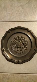 Tinnen decoratie bord met wapen erin geslagen, Antiek en Kunst, Antiek | Tin, Ophalen of Verzenden