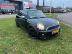 Mini 1.6 ONE 55KW 2013 Zwart, Auto's, Mini, Voorwielaandrijving, 4 cilinders, 4 stoelen, 1055 kg
