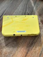 New 3DS XL - Reshell - Pikachu Editie, Ophalen of Verzenden, Gebruikt, Geel
