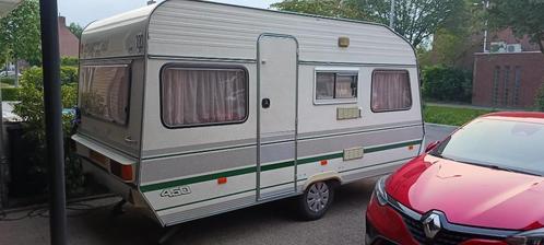 Te koop: caravan Chateau Chiara Trophee 450, Caravans en Kamperen, Caravans, Particulier, tot en met 4, 500 - 750 kg, Treinzit