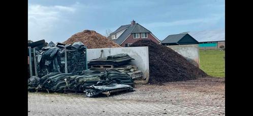 Houtsnippers en compost, Tuin en Terras, Aarde en Mest, Compost, Ophalen of Verzenden