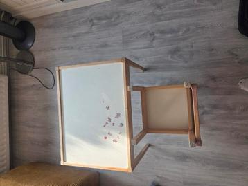Ikea Kindertafel met 2 Kinderstoelen  beschikbaar voor biedingen