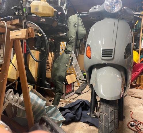 Agm vx 50, Fietsen en Brommers, Scooters | Overige merken, Zo goed als nieuw, Maximaal 45 km/u, Benzine, Ophalen